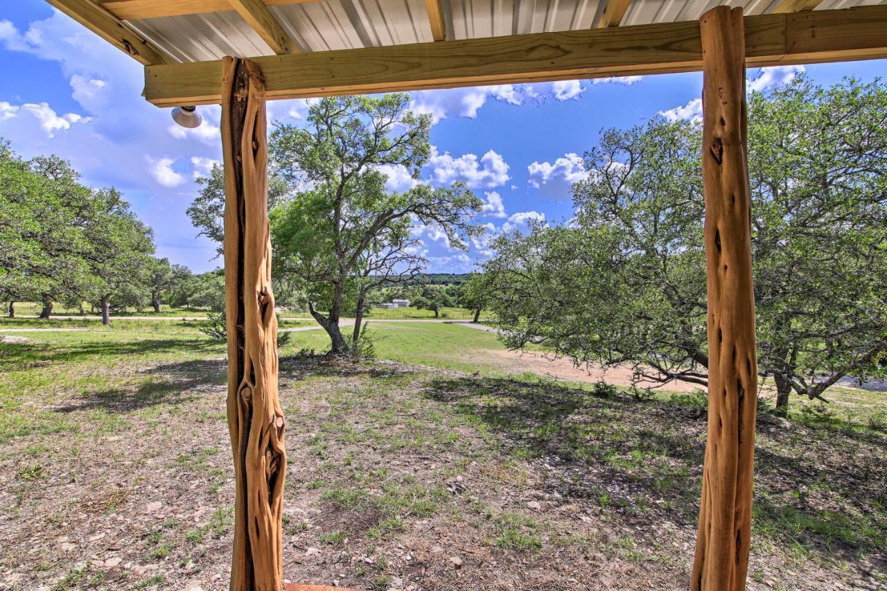Rustic-Chic Country Cabin - 10 Mi To Main Street! Fredericksburg Eksteriør billede