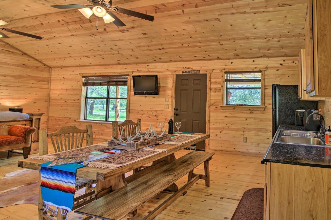 Rustic-Chic Country Cabin - 10 Mi To Main Street! Fredericksburg Eksteriør billede