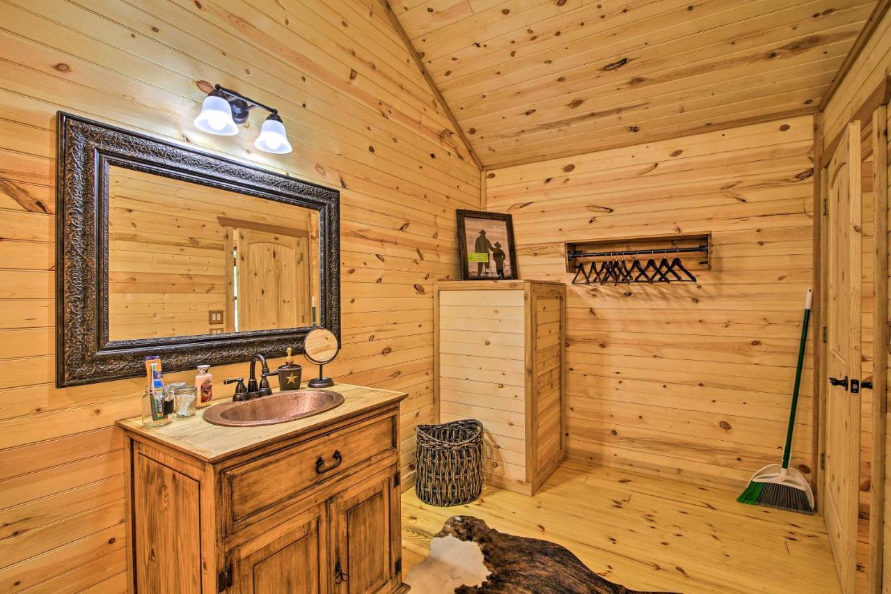 Rustic-Chic Country Cabin - 10 Mi To Main Street! Fredericksburg Eksteriør billede