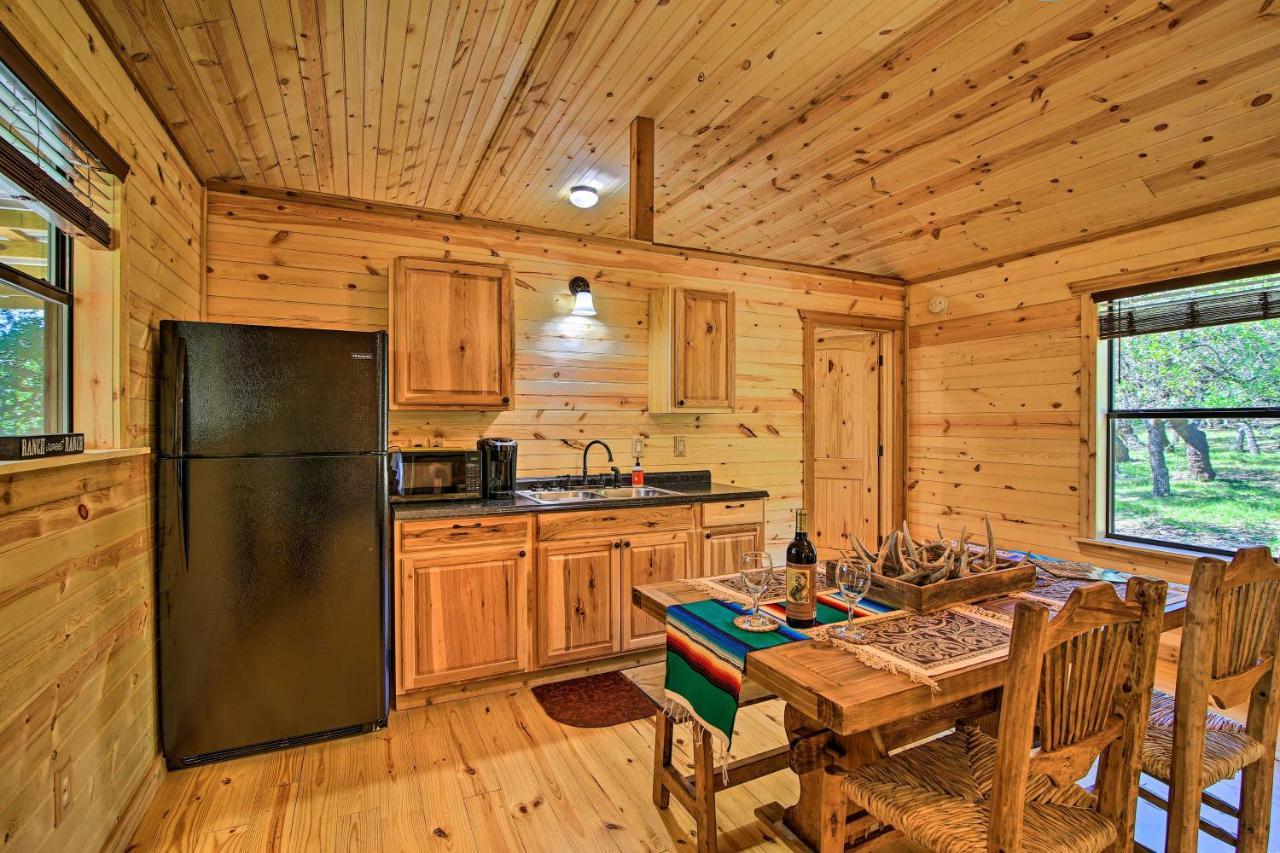 Rustic-Chic Country Cabin - 10 Mi To Main Street! Fredericksburg Eksteriør billede