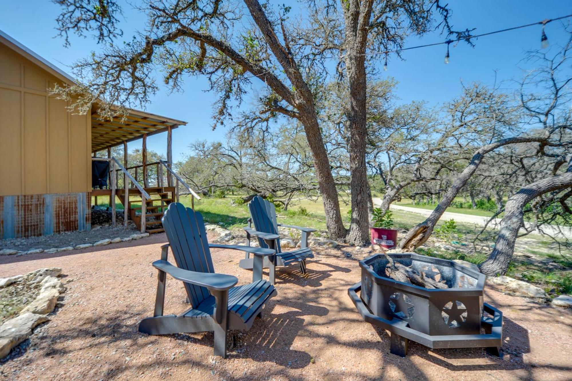 Rustic-Chic Country Cabin - 10 Mi To Main Street! Fredericksburg Eksteriør billede