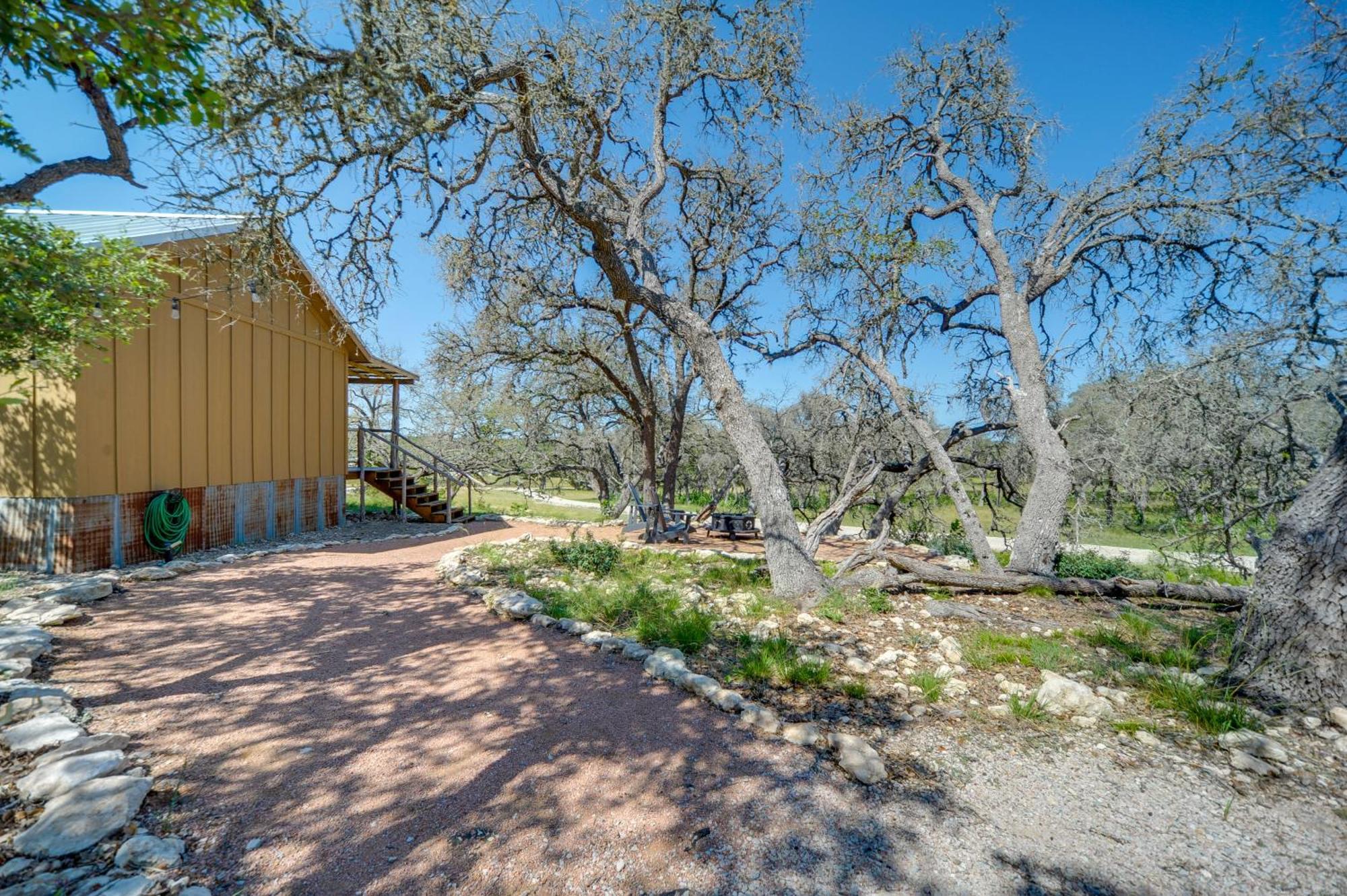 Rustic-Chic Country Cabin - 10 Mi To Main Street! Fredericksburg Eksteriør billede