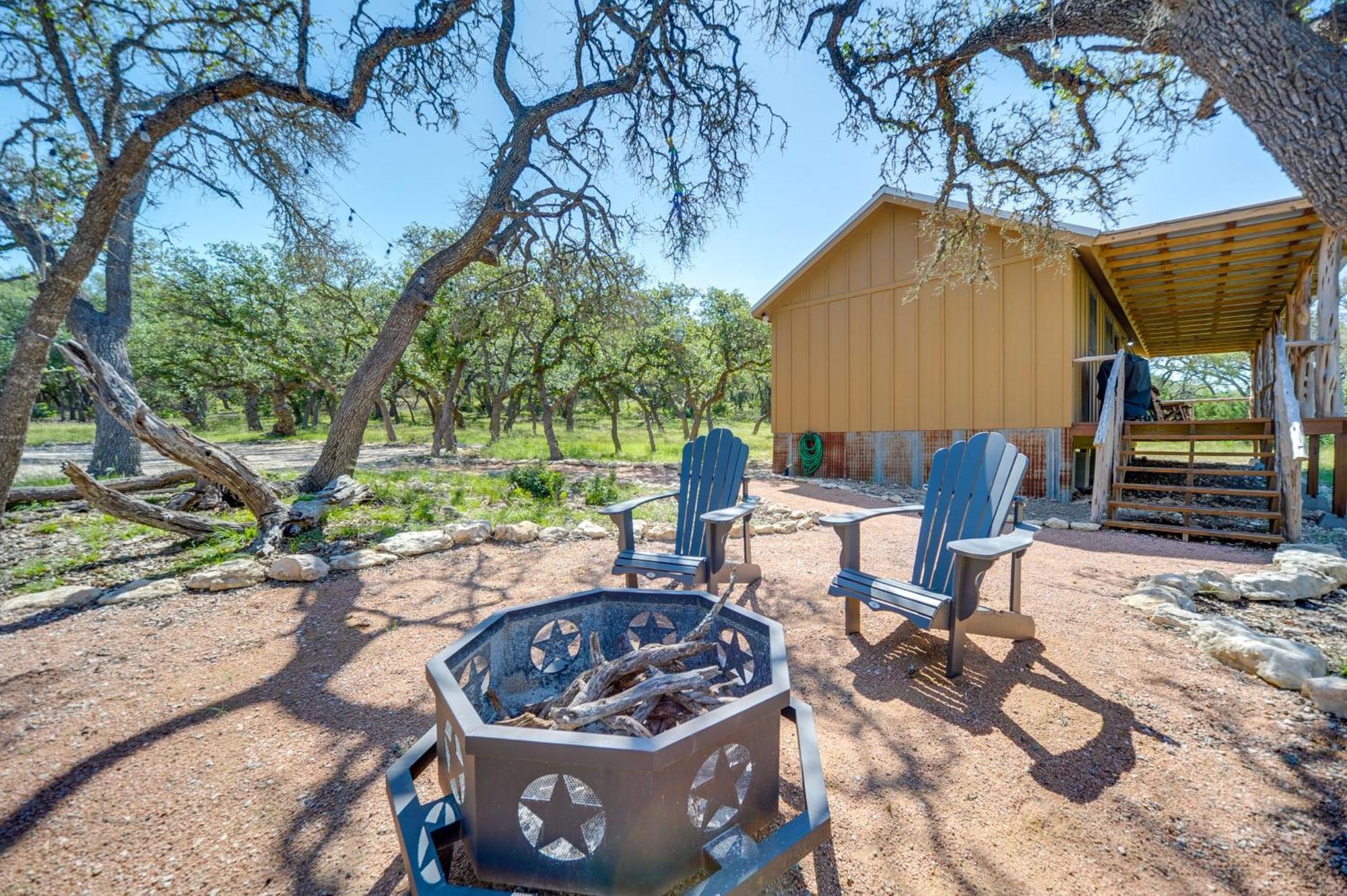 Rustic-Chic Country Cabin - 10 Mi To Main Street! Fredericksburg Eksteriør billede